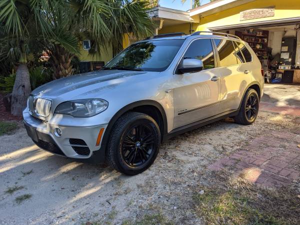 2013 BMW X5 X50i Twin-Turbo 400HP - cars & trucks - by owner -... for sale in Indialantic, FL – photo 2