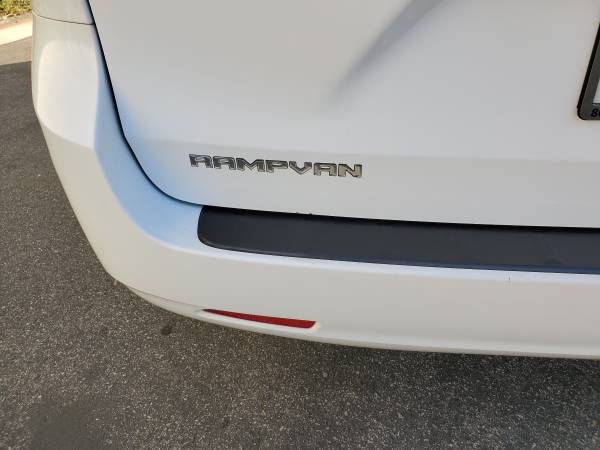 Handicap Toyota Sienna LE Van Conversion for sale in Camarillo, CA – photo 5