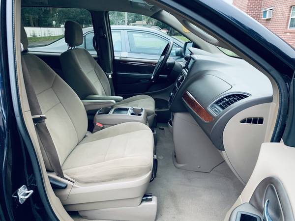 2011 Chrysler Town & Country - cars & trucks - by dealer - vehicle... for sale in SAINT PETERSBURG, FL – photo 9