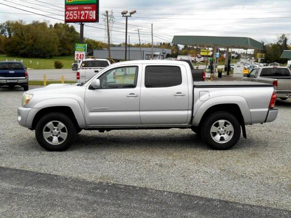 2006 Toyota Tacoma Double Cab V6 4WD - cars & trucks - by dealer -... for sale in York, PA – photo 2