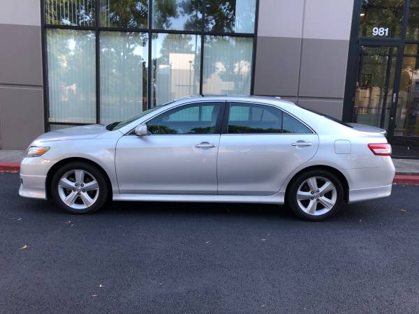 2010 Toyota Camry SE Leather Interior * Well Maintained 26 Records*... for sale in Portland, OR – photo 8
