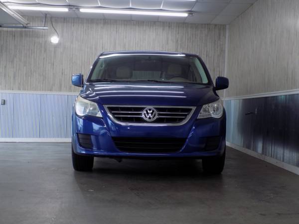 2010 Volkswagen Routan SE - - by dealer - vehicle for sale in Nashville, TN – photo 2