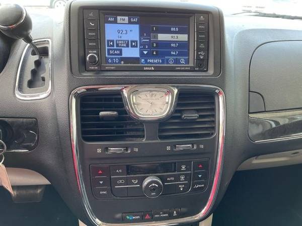 2012 Chrysler Town & Country Touring - - by dealer for sale in Pearl City, HI – photo 13