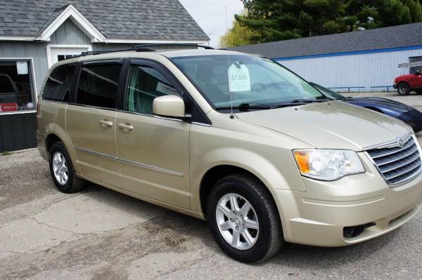 2010 Chrysler Town and Country Touring 4dr Mini Van for sale in Mancelona, MI – photo 6