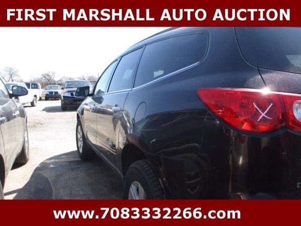 2009 Chevrolet Chevy Traverse LT w/1LT - Auction Pricing - cars & for sale in Harvey, IL – photo 4