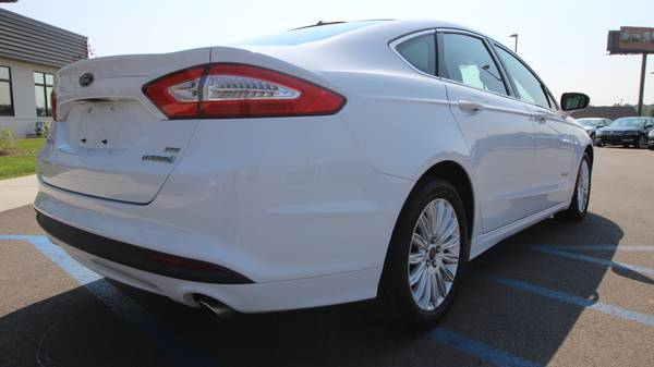2013 Ford Fusion Hybrid SE ** Great Fuel Saver * Clean Carfax ** for sale in Troy, MO – photo 7