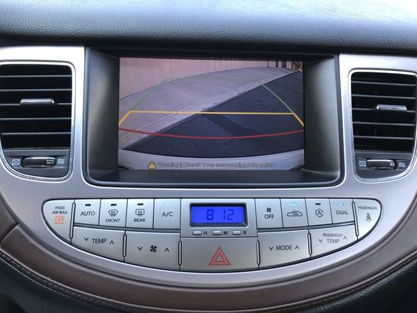 2011 HYUNDAI GENESIS*No Accidents*Leather*Navigation*Back-Up Camera* for sale in Sevierville, TN – photo 22