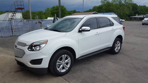 2017 Chevy Equinox L - - by dealer - vehicle for sale in Ashland City, TN – photo 2