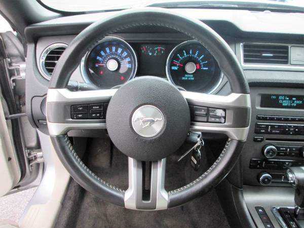 2011 Ford Mustang V6 Convertible for sale in Shrewsbury, MA – photo 18