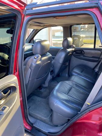Maroon 2002 Trailblazer - cars & trucks - by owner - vehicle... for sale in Sioux City, IA – photo 8