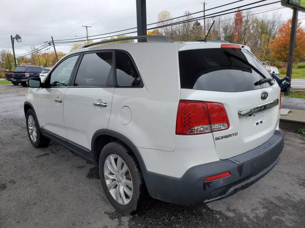 2011 Kia Sorrento AWD V6 Pennsylvania Two Owners No Accidents - cars... for sale in Oswego, NY – photo 16
