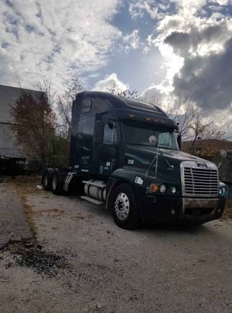Semi truck for sale - cars & trucks - by owner - vehicle automotive... for sale in River Grove, IL – photo 3