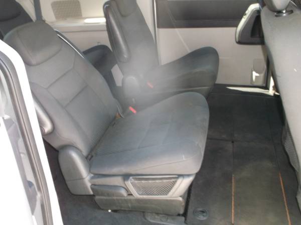 2010 Dodge Grand Caravan STX- DVD- Stow & Go Seats-7 Passanger-Loaded! for sale in Dudley, MA – photo 10