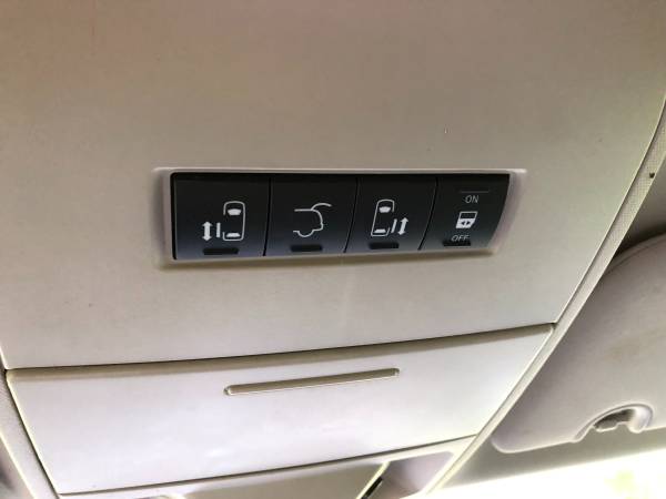 2012 Chrysler Town and Country Fully Loaded Leather-DVD-3RD ROW 7-Pass for sale in Brooklyn, NY – photo 23