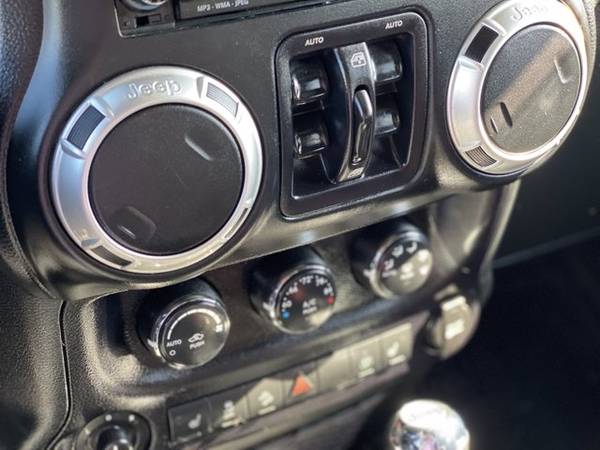 2015 Jeep Wrangler Unlimited Rubicon 4x4 for sale in Rialto, CA – photo 16