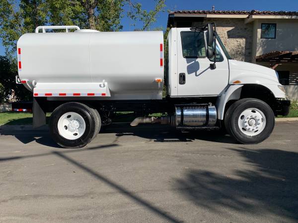 2011 INTERNATIONAL 2500 GALLON WATER TRUCK JUST BUILT $25,500 - cars... for sale in Patton, CA – photo 4