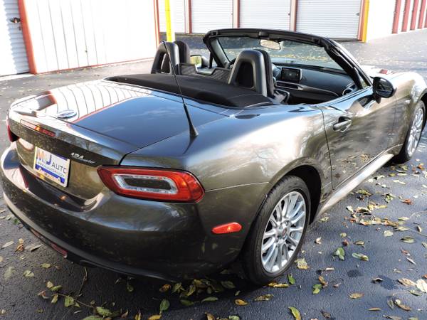 2017 Fiat 124 Spider Classica Convertible - - by for sale in Hartford, WI – photo 21