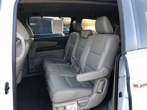 20 OFF 2011 Honda Odyssey - - by dealer - vehicle for sale in Hyattsville, District Of Columbia – photo 23