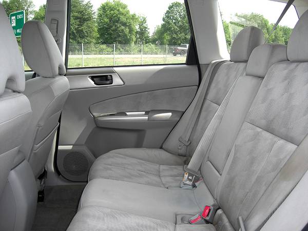 ★ 2009 SUBARU FORESTER 2.5 X - FUEL EFFICIENT "ALL WHEEL DRIVE"... for sale in East Windsor, MA – photo 16