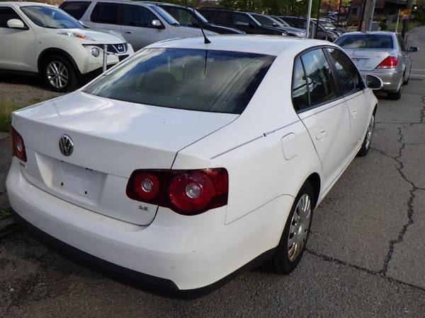 2009 Volkswagen Jetta S - - by dealer - vehicle for sale in Uniontown, PA – photo 9