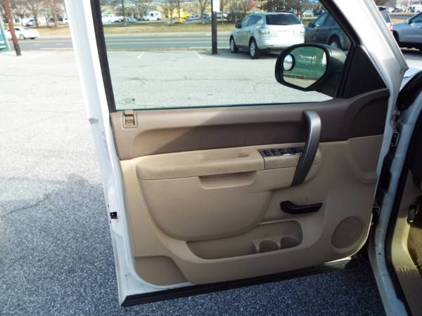 2012 Chevrolet Silverado Hybrid 1HY Crew Cab 2WD for sale in Wilmington, DE – photo 11