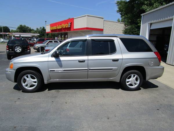 2004 GMC Envoy XUV (excellent condition! - - by for sale in Columbus, OH – photo 2