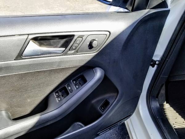 2014 Volkswagen Jetta Sedan 4dr Auto SE PZEV "75% REPEAT CLIENTELE" for sale in Chula vista, CA – photo 12