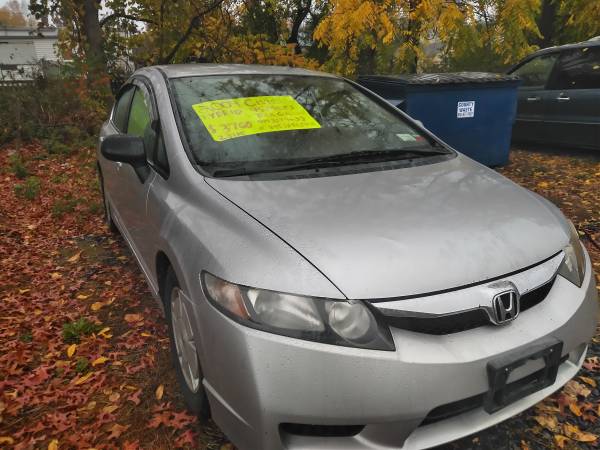 09 Honda Civic hybrid with navigation - cars & trucks - by dealer -... for sale in Newburgh, NY – photo 2