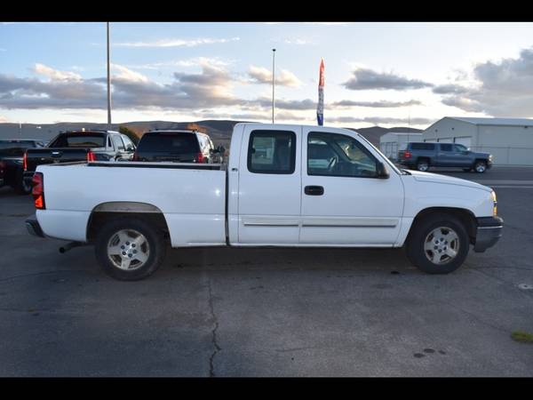 2005 Chevrolet Silverado 1500 Ext Cab - cars & trucks - by dealer -... for sale in Yakima, WA – photo 5