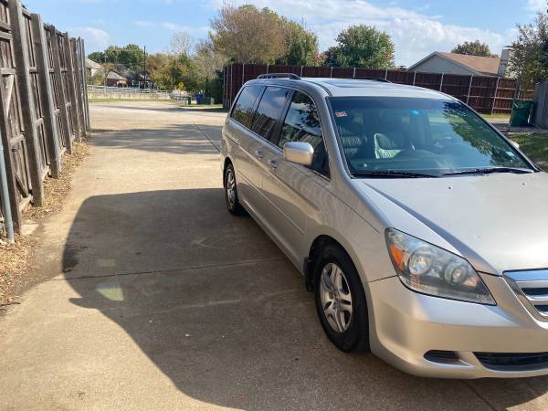 2005 Honda Odyssey - cars & trucks - by owner - vehicle automotive... for sale in Carrollton, TX – photo 2