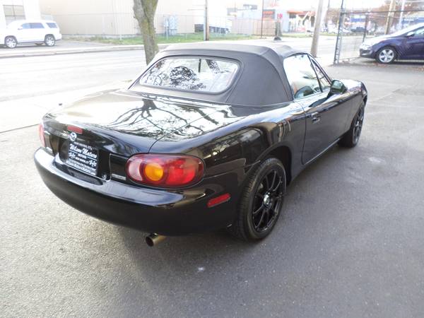 2000 Mazda Miata - cars & trucks - by dealer - vehicle automotive sale for sale in New Haven, CT – photo 5