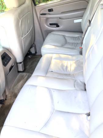 SMOGGED 2005 Chevy Tahoe XL-Leather-3rd Row Seat!! ($3950) - cars &... for sale in Gardena, CA – photo 8