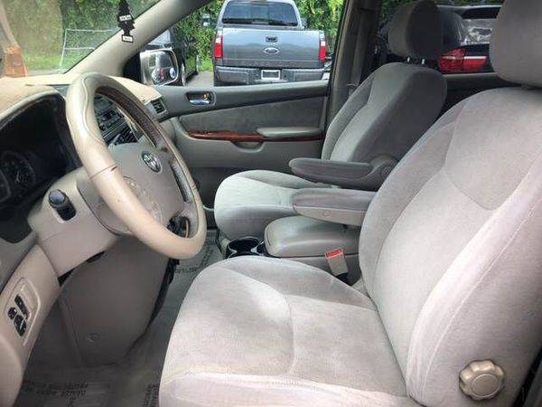 2004 Toyota Sienna XLE Minivan 4D *LARGE SELECTION OF CARS * for sale in Miami, FL – photo 11