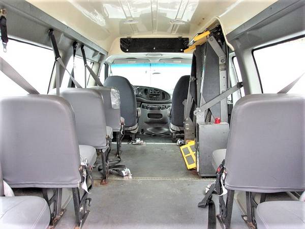 2008 FORD E 250 SUPER DUTY EXTENDED WHEELCHAIR VAN HANDICAP - cars & for sale in Brentwood, NH – photo 19