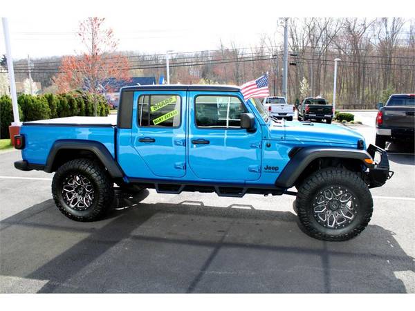 2020 Jeep Gladiator SPORT ONE OF A KIND MUST SEE ONLY 8, 840 MILES for sale in Salem, NH, VT – photo 6