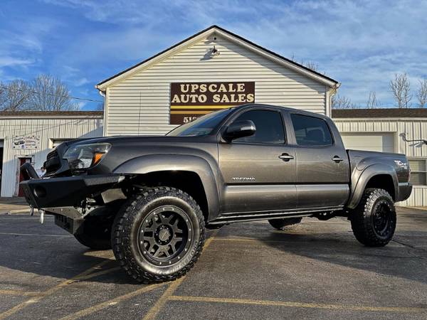 2012 Toyota Tacoma Double Cab V6 4WD - - by dealer for sale in Goshen, IN – photo 17