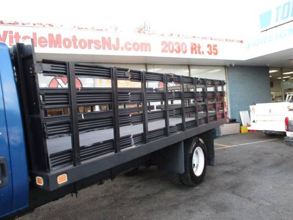 2009 International 4300 18 STAKE BODY, FLAT BED ** 40K MILES ** -... for sale in south amboy, AL – photo 12