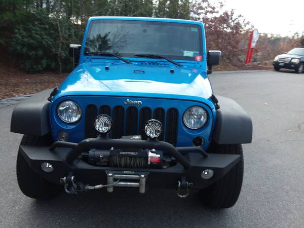 !!2016 JEEP Wrangler 4x4 low miles 26668 like new - cars & trucks -... for sale in Suncook, NH – photo 2