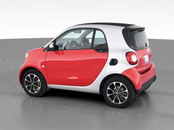 2017 smart fortwo Passion Hatchback Coupe 2D coupe Red - FINANCE -... for sale in La Jolla, CA – photo 6