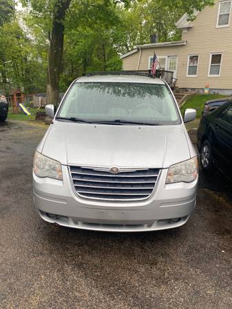 2008 CHRYSLER TOWN AND COUNTRY - - by dealer - vehicle for sale in HOLBROOK, MA – photo 3