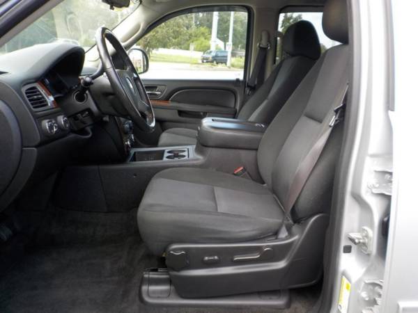 2013 Chevrolet Tahoe LS 4X4, WARRANTY, THIRD ROW, SIRIUS RADIO, ONSTAR for sale in Norfolk, VA – photo 4
