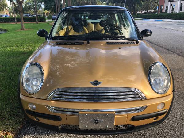 Mini Cooper LOW MILES - cars & trucks - by owner - vehicle... for sale in Boca Raton, FL – photo 2
