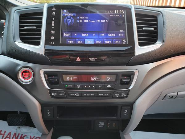 2017 Honda Pilot EX-L AWD, Leather, Roof, Apple CarPlay, Android for sale in Belmont, MA – photo 19