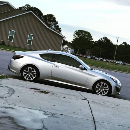 2013 Hyundai Genesis Coupe 2.0T for sale in Winterville, NC – photo 3