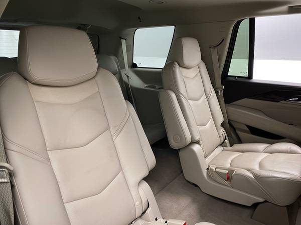 2017 Caddy Cadillac Escalade Luxury Sport Utility 4D suv Gray - -... for sale in Luke Air Force Base, AZ – photo 18