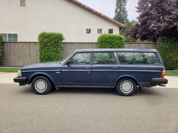 1989 Volvo Wagon - cars & trucks - by owner - vehicle automotive sale for sale in Sacramento , CA – photo 4