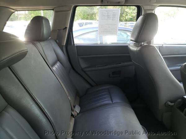 2007 Jeep Grand Cherokee 4WD 4dr Laredo Silver for sale in Woodbridge, District Of Columbia – photo 8
