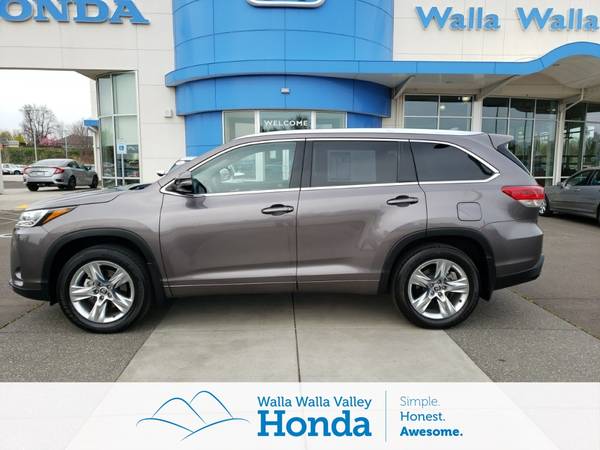 2019 Toyota Highlander Limited suv Gray - - by dealer for sale in College Place, WA – photo 8