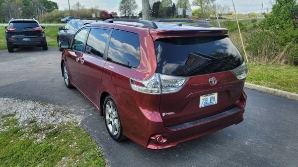 2013 Toyota Sienna SE - - by dealer - vehicle for sale in Georgetown, KY – photo 10