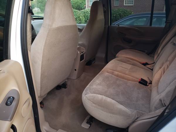 1999 Ford Expedition with 3rd Row Seating for sale in Waynesville, OH – photo 9
